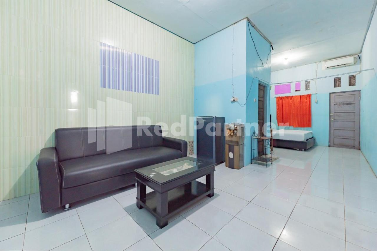 Ana Guest House Syariah Mitra Reddoorz Banjarbaru 外观 照片